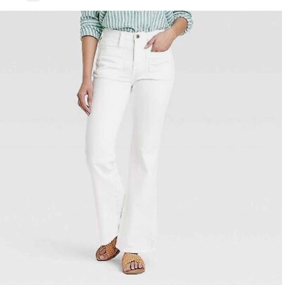 Universal Thread High Rise Flare Jeans with patch pockets. 16R